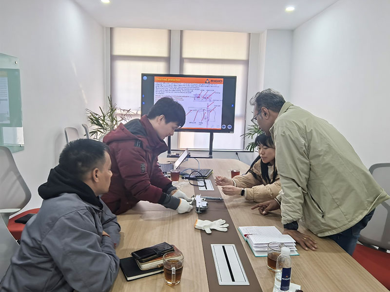 国境を越えた技術交流: 海外顧客の訪問はホイストメンテナンストレーニングの成功で終了